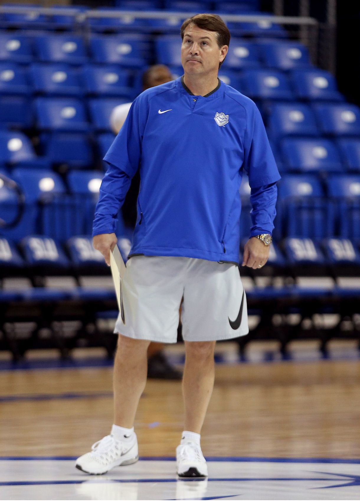 SLU mens basketball team begins practice